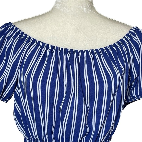 Free Kisses Nautical Striped Off On Shoulders Crop Top Blouse Women’s Size XL - Picture 2 of 8